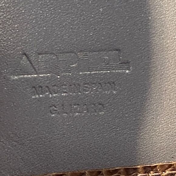 1361 Arpiel  Vintage Embossed Leather Tan Checkbook Holder New - Picture 9 of 11